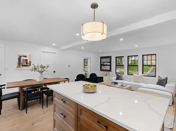 79 Hutchins Rd, Medford, MA 02155