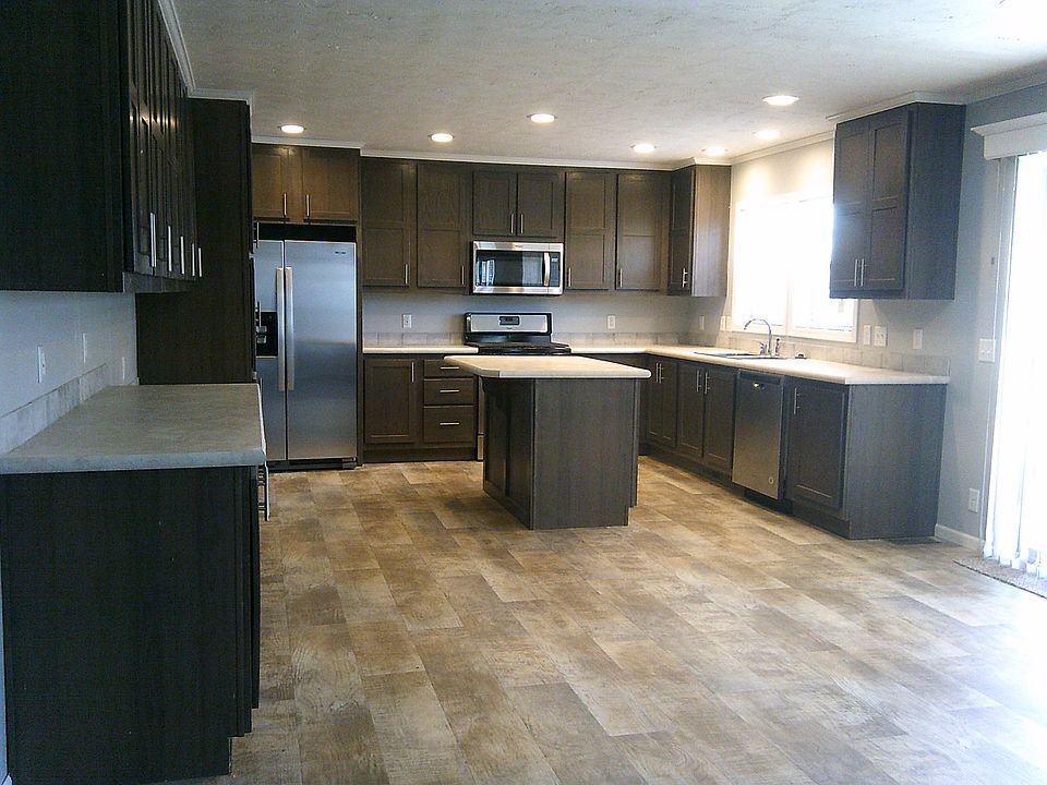 1st image of 3920 Emerald Park Dr