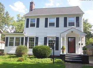 2519 Queenston Rd, Cleveland Heights, OH