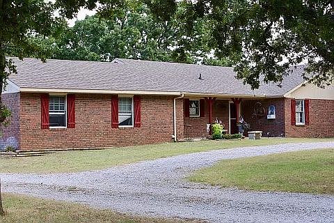 North entry porch