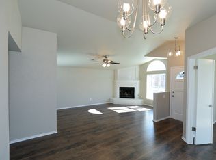 2117 Briarcliff Dr, Moore, OK 73170