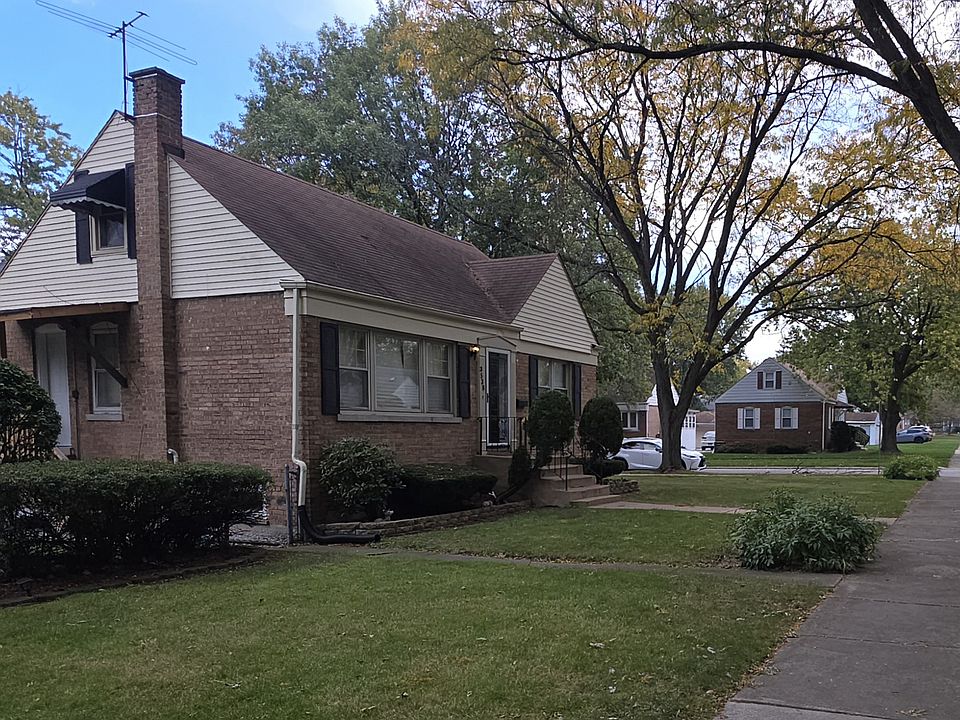 Front View Corner Lot