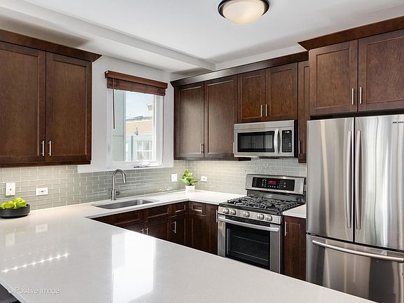 5th image of 2524 W Bloomingdale Ave APT C