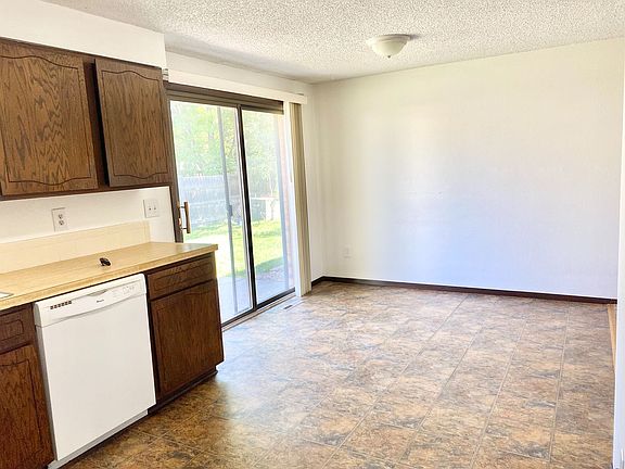 5th image of 3208-3210 White Elm Ct #3208