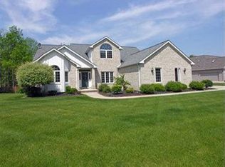 9424 Woodchip Ln, Broadview Heights, OH