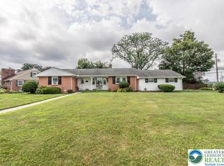 4196 Windsor Dr S, Allentown, PA 18104