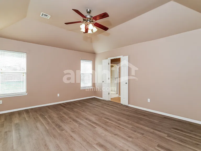3016 N Ironwood Ave — Photo 10