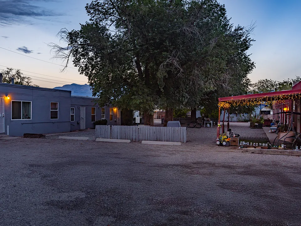 7524 2nd St NW | Updated 1 Bedroom in a Peaceful North Valley Setting