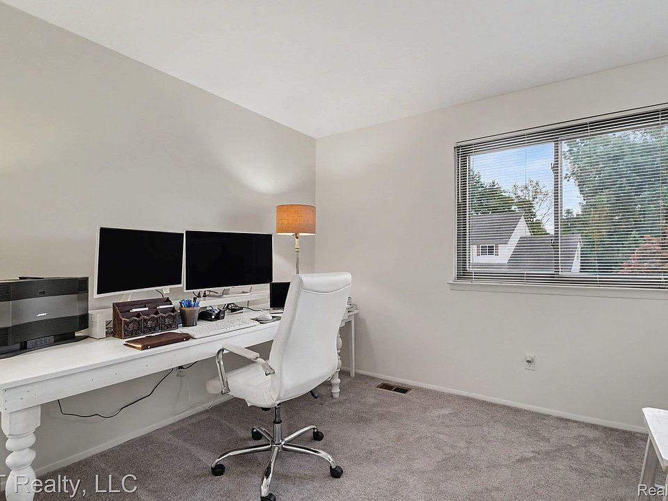 183 Arlington Dr, photo 18