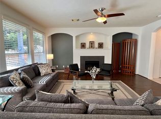 2 Stone Arrow Pl, Spring, TX 77382