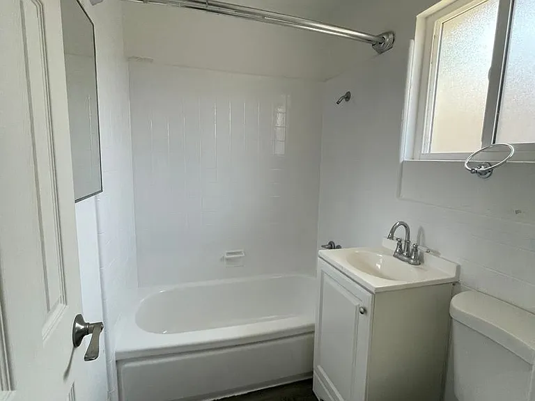 Apt Deana — Photo 11