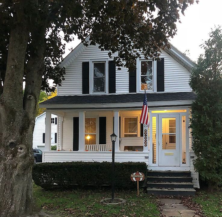 1st image of 23 Pleasant St