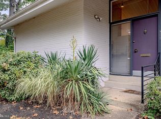 500 West Dr, Westmont, NJ 08108