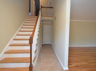 101 Nelson House Ln, Hampton, VA 23669