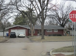 802 18th Ave S, Fargo, ND 58103