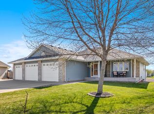 1820 Cameron Cir NE, Buffalo, MN 55313