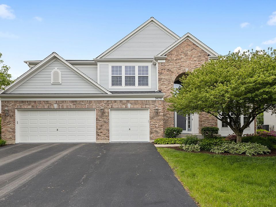 1st image of 24707 Woodstock Dr