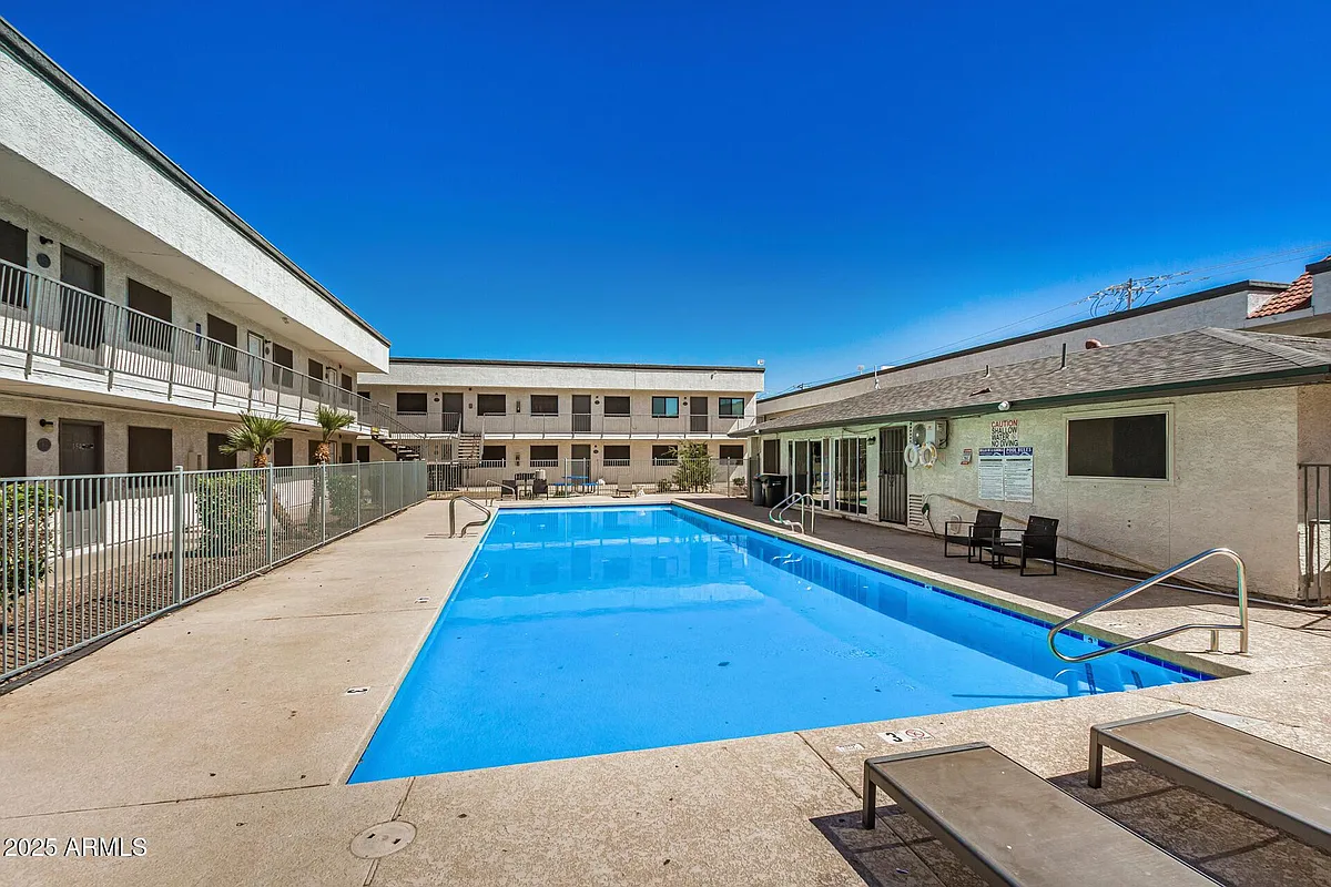 Building Photo - 18202 N Cave Creek Rd #246