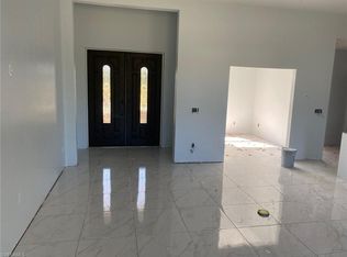 2710 39th St SW, Lehigh Acres, FL 33976