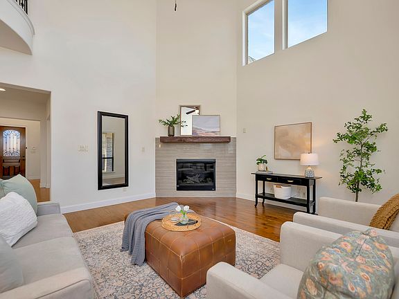 5th image of 1052 Highpoint Way