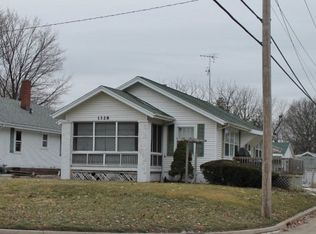1328 Robinson St, Danville, IL 61832