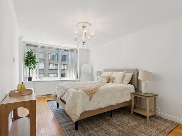 61 West 62nd Street image 3 of 15