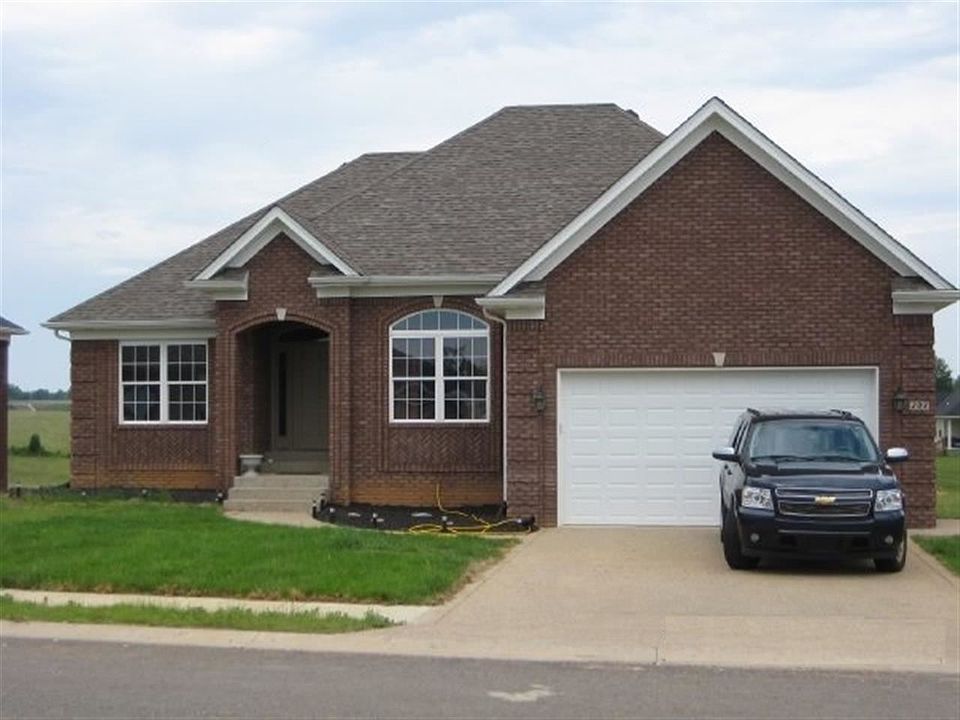 1st image of 203 S Rushmore Dr
