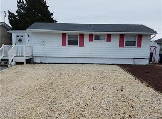21 Hunter Dr, Little Egg Harbor, NJ