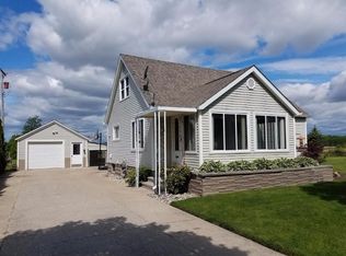 960 Nine Mile Rd, Kawkawlin, MI 48631