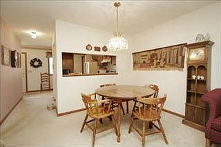 5th image of 4921 Weston Ave