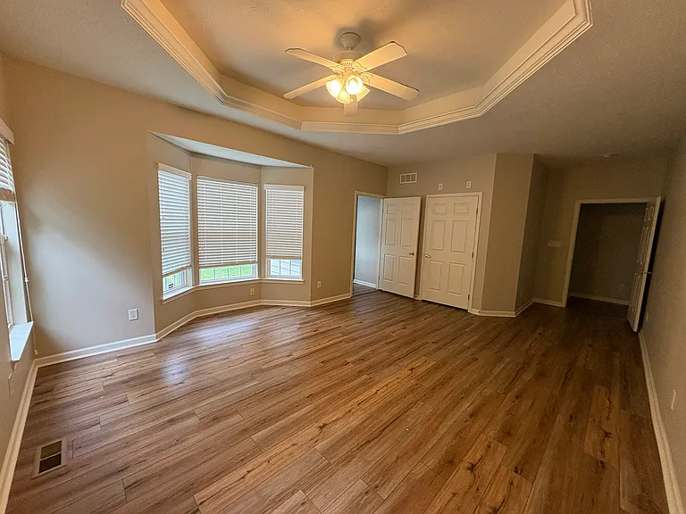 3839 Taft Ave — Photo 12