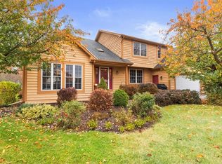 48 Westwind Dr, Rochester, NY 14624