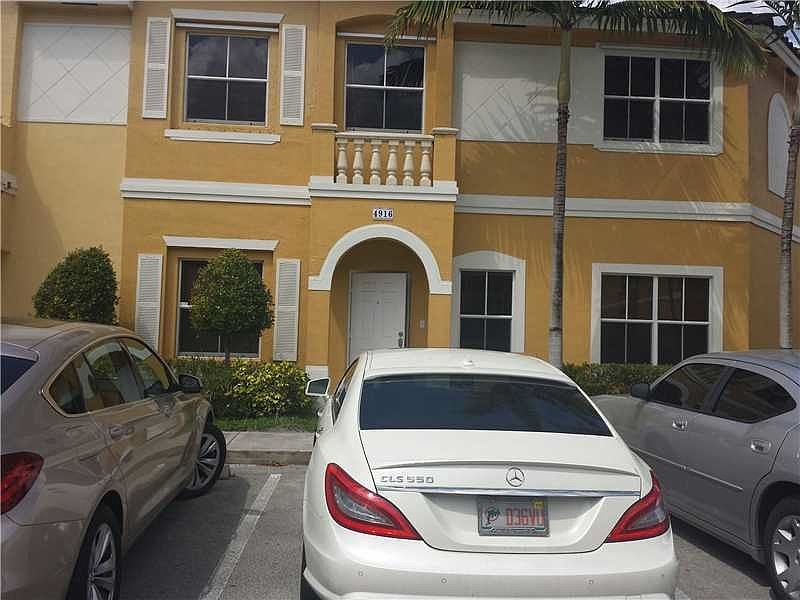 2nd image of 4916 SW 140th Ter #5