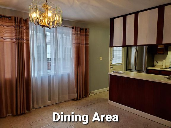 3rd image of 497 James Ct Unit B
