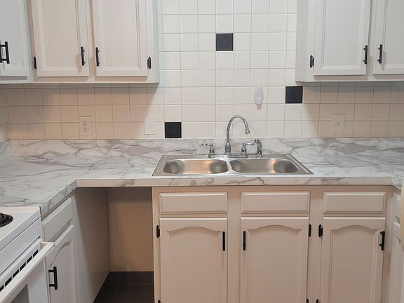 3rd image of 56 Lindbergh Ave APT C