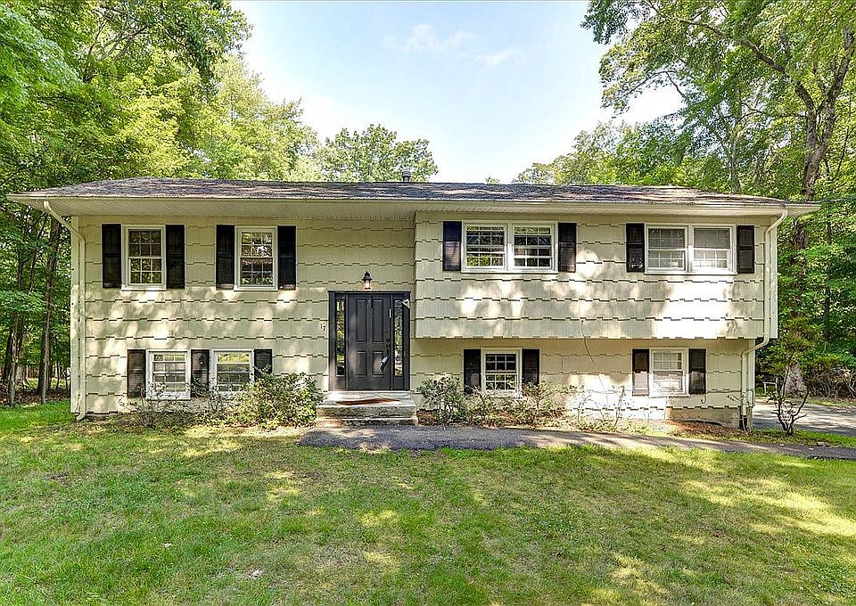1st image of 17 Apple Blossom Ct
