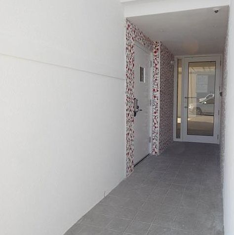 2nd image of 411 S Douglas Rd APT 3A