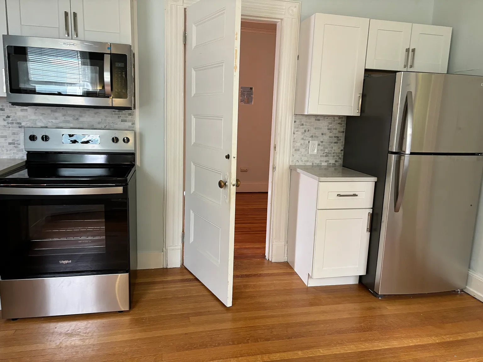 2 bed, $1,690 — Photo 3