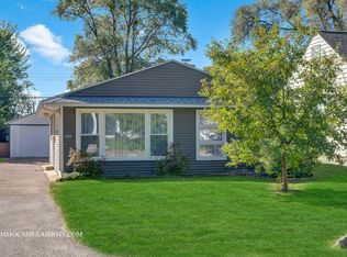 306 N Park Ave, Aurora, IL 60506