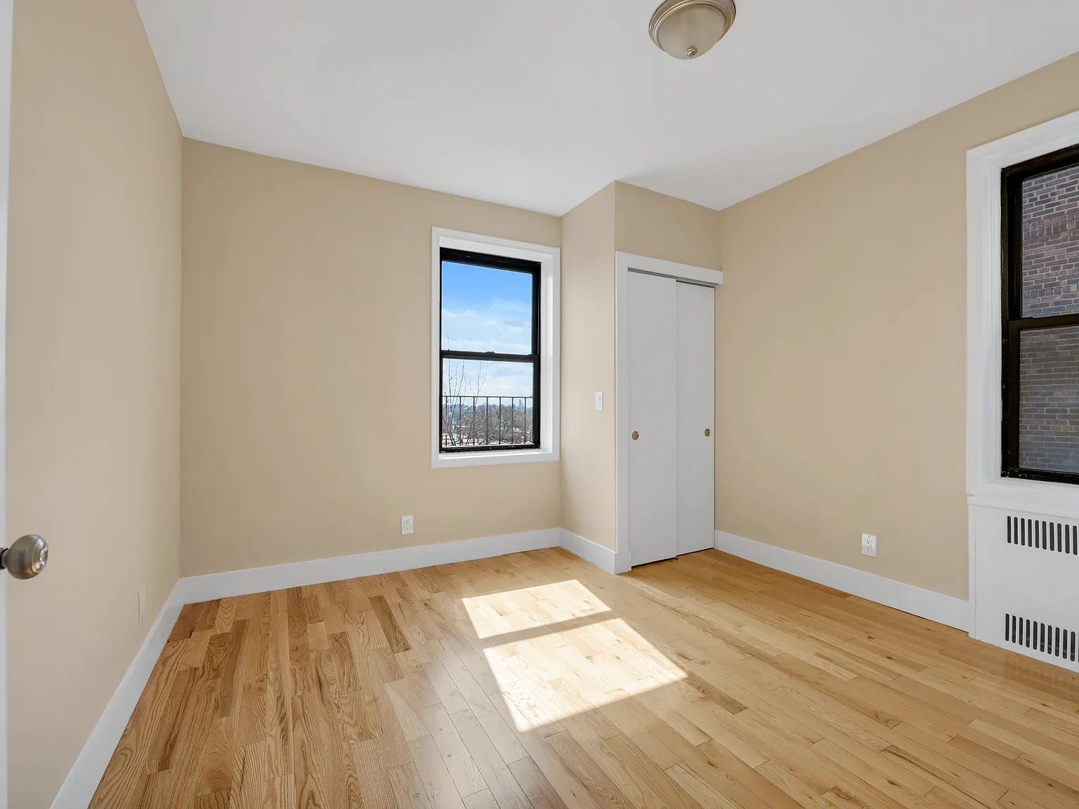 41-15 50th Avenue — Photo 3