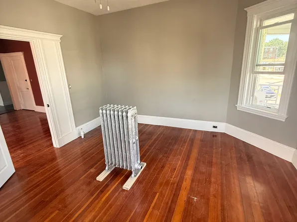 126-128 Water St #1, Quincy, MA 02169
