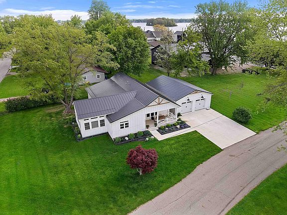 2nd image of 2607 Wolfs Point Dr