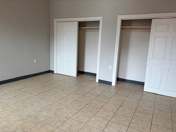 4th image of 11A Willow St #107