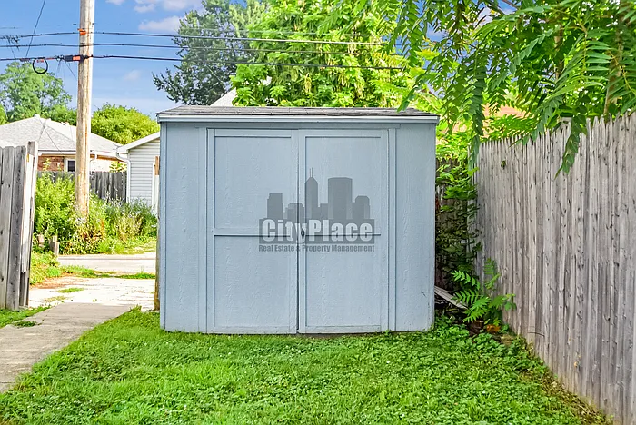 4 bed, 3.0 bath, 2224 sqft, $1,900 — Photo 3