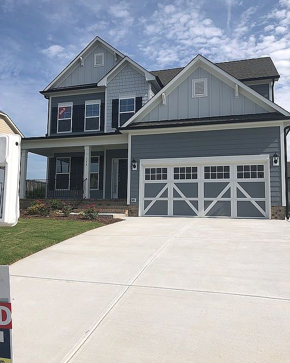 2nd image of 332 Granite Saddle Dr