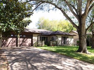 2004 N Yorktown Ct, League City, TX 77573