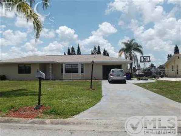 1410 Alwynne Dr S, Lehigh Acres, FL 33936