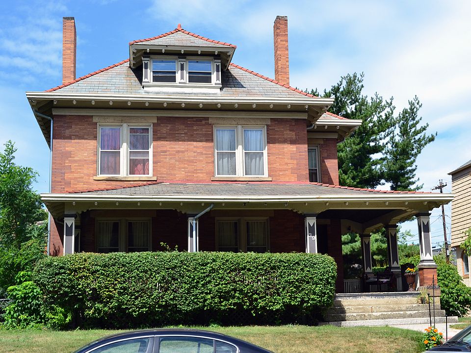 1st image of 39 Franklin Park W