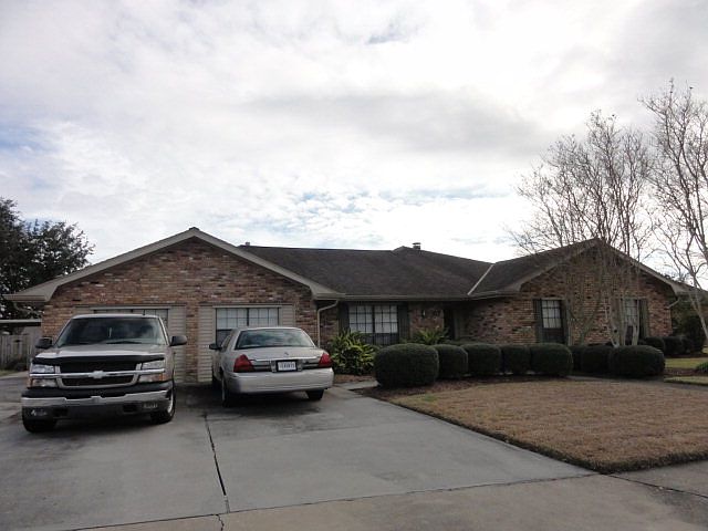 1st image of 107 Parnell Dr