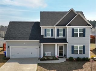 517 Loom Dr, Fayetteville, NC 28306